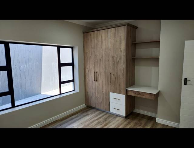3 BEDROOM DUET FOR SALE IN HARTENBOS HEUWELS